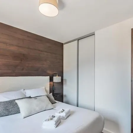 Apartment For 6 People *